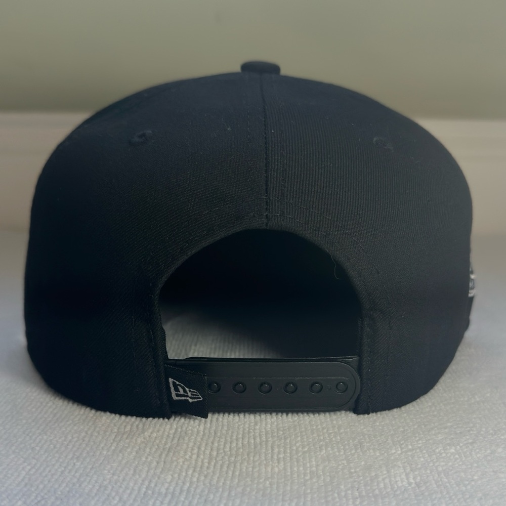 Men’s New York Yankees New Era Snapback Black & Gray - Picture 4 of 5